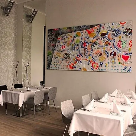 Lev Hotel 4*