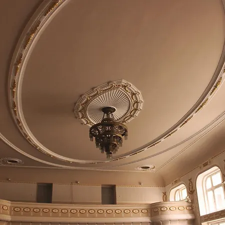 Hotel Lev 4*