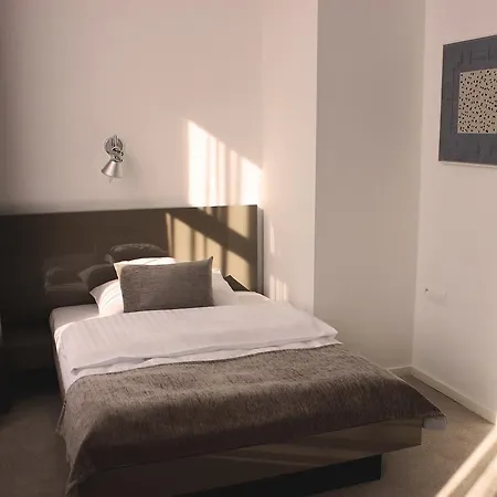 Lev 4*