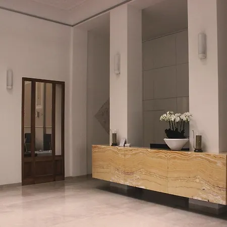 Lev Hotel