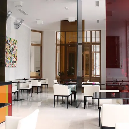 Lev Hotel 4*